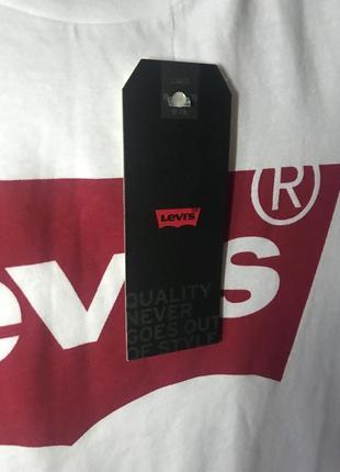 Біла жіноча футболка levi's s2 фото