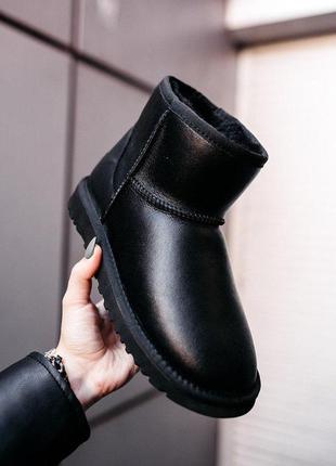 Кожаные зимние сапоги ugg mini leather black с мехом овчины /осень/зима/весна😍6 фото