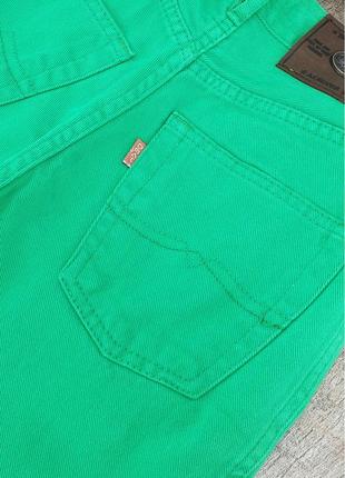 Женские джинсы зеленого цвета4 фото