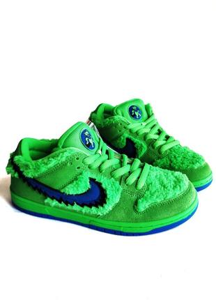 Nike sb dunk low "grateful dead-green bear