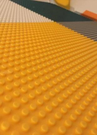 Дитячий стіл парта для розвитку та ігор у lego5 фото