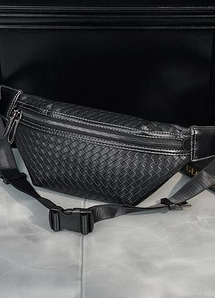 Мужская сумка бананка плетеная черная экокожа, сумка-бананка поясная переплет