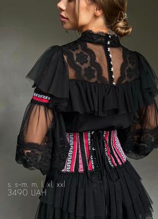 Платье вышиванка женское короткое мини нарядное дизайнерское с вышивкой корсетом, оригинал бренд, вышитое, черное1 фото