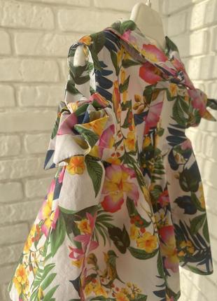 Яркое детское платье блуза с цветочным принтом2 фото