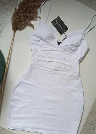 Сукня бомбезна від  prettylittlething