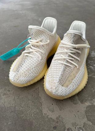 Женские кроссовки adidas yeezy boost 350 v2 natural reflective 36-376 фото