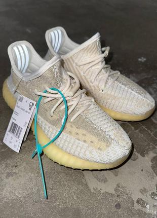 Женские кроссовки adidas yeezy boost 350 v2 natural reflective 36-373 фото