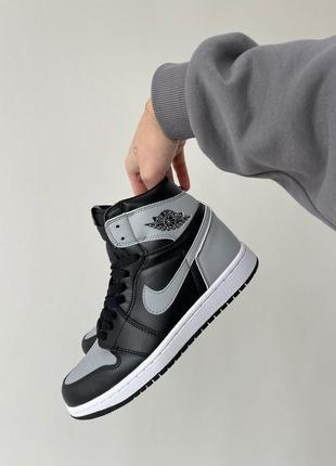 Розпродаж 38 39 40 р nike jordan retro 1 black/gray3 фото