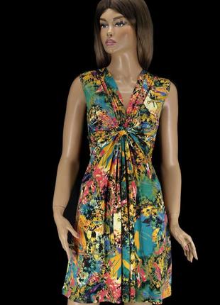 Брендовое платье с драпировкой "boohoo" с цветным принтом. размер uk8/eur36.1 фото
