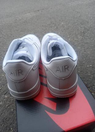 Женские кроссовки nike air force белого цвета2 фото