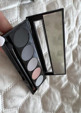 Pierre cardin iconic-eye palette eyeshadow smoky eyes8 фото