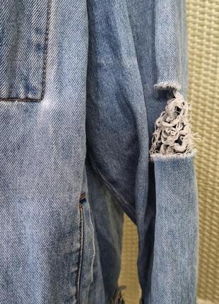 Шикарна рвана джинсова куртка4 фото