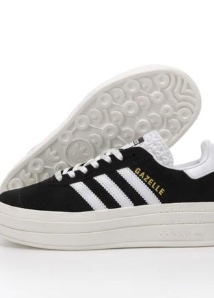 Модні жіночі замшеві кросівки на платформі adidas gazelle bold black platform (36-40)7 фото