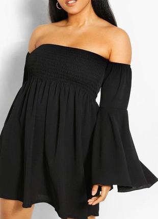 Блуза-туніка чорна зі спущеними плечима m boohoo