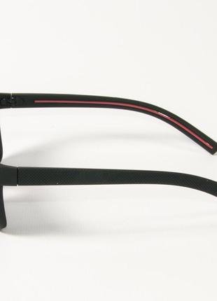 Поляризационные спортивные мужские солнцезащитные очки p76050/2 черно-красные4 фото