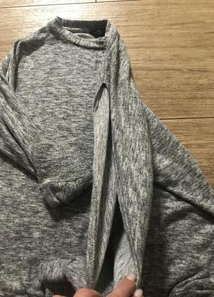 Шикарный свитер меланж,с вырезами на плечах4 фото