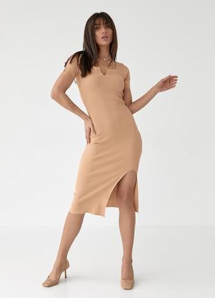Облегающее платье в рубчик с разрезом - кофейный цвет, l (есть размеры)6 фото