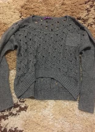 Красивый мягкнький свитер m&s