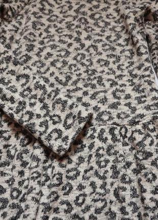 Теплое платье девочке леопардовый принт длинный рукав черно-белое yigga4 фото