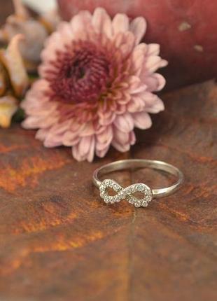 Кольцо бесконечность