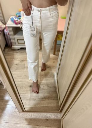 Білі джинси прямі мом моми страйти zara hm mango massimo dutti штани мам7 фото