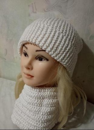 Стильная, теплая, зимняя, вязанная шапочка бини.2 фото
