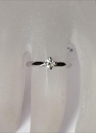 Оригинальное золотое кольцо с бриллиантом 0,23 карат 17 мм. белое золото3 фото