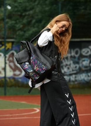 Жіночий рюкзак sambag rolltop one чорний з принтом "abstract"7 фото