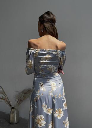 Шелковое платье миди в принт с разрезом4 фото