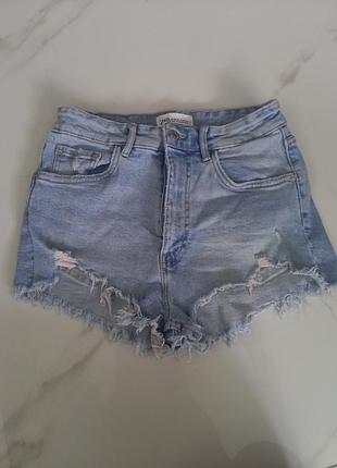 Джинсовые шорты zara на размер s или xs