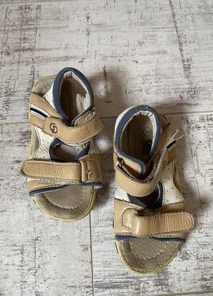 Шкіряні дитячі босоніжки для хлопчика