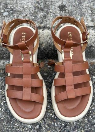 Стильные сандалии в немецком стиле от итальянского бренда lestrosa1 фото