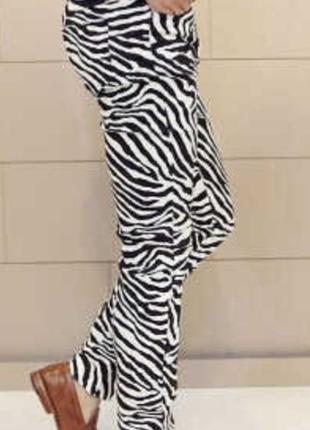 Крутые трикотажные брюки принт зебра justine.z2 фото