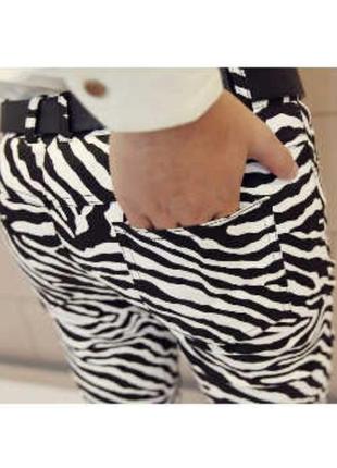 Крутые трикотажные брюки принт зебра justine.z3 фото