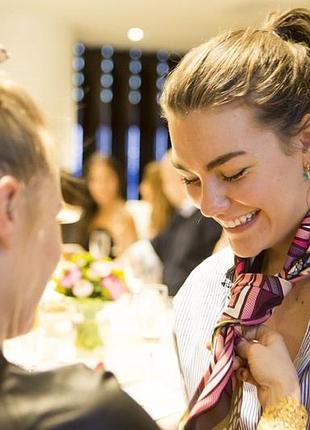 Великолепный шелковый платок брилианты дизайнер швейцария carl bucherer