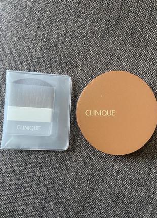 Clinique true bronze pressed powder bronzer компактная пудра № 03.2 фото