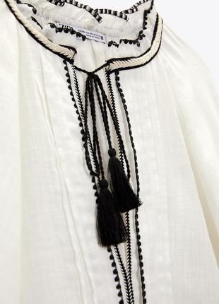 Блуза zara с декоративной плиссировкой и вышивкой2 фото