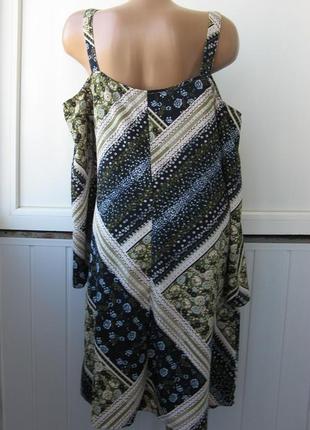 Сукня з відкритими плечима та довгим рукавом5 фото