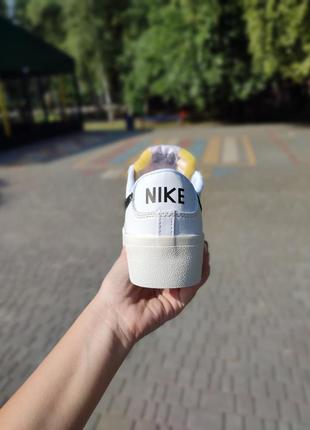 Стильные женские белые кроссовки найк nike на толстой подошве, демисезон, кожаные/кожа-женская обувь9 фото