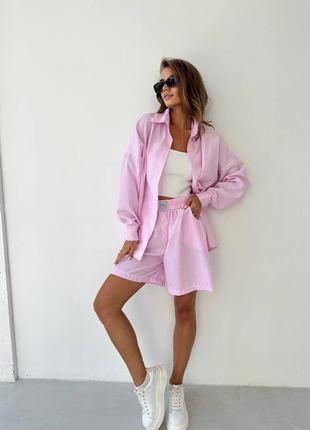 Костюм тренд 2023 стиль пижама пижамный стиль в полоску в голубом сером и розовом цветах