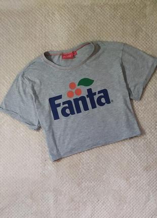 Вналичии! сіра коротка футболка топ з написом "fanta"