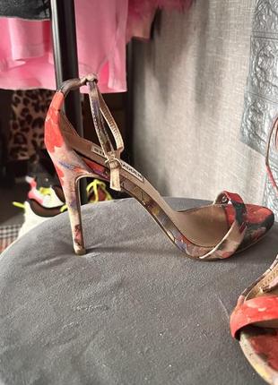 Босоножки steve madden