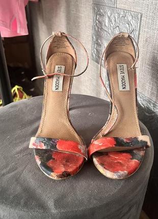 Босоножки steve madden