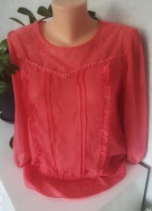 Коралово-рожева легка блуза
