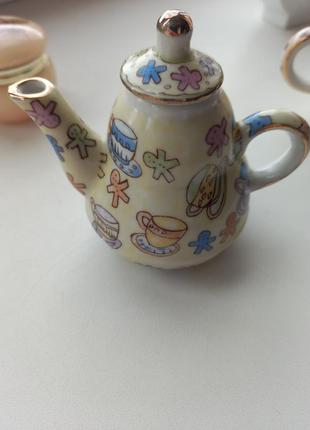 Винтажный чайник-миниатюра