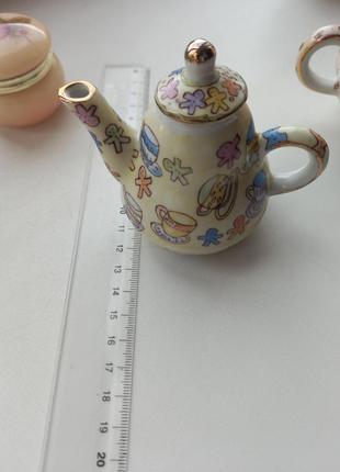 Винтажный чайник-миниатюра