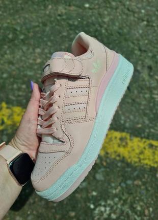 Женские кожаные кроссовки adidas forum low pink white3 фото