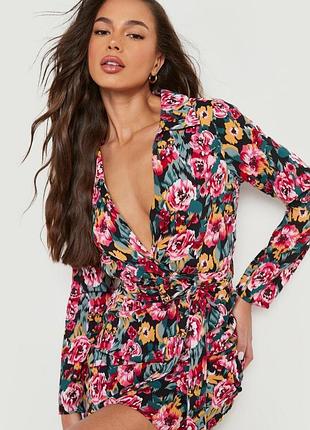 Сатиновое платье с запахом и цветочным принтом boohoo(размер 16)
