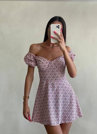 Трендові міні сукні з відкритою спиною 😍5 фото