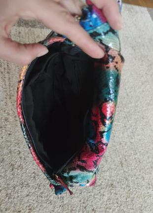 Колторовая сумочка клатч в змеиный принт3 фото